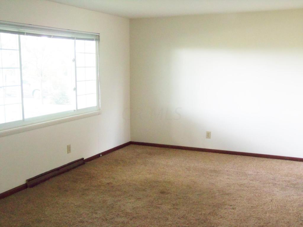 2115 Ryan Rd, Newark, OH 43055 photo 2