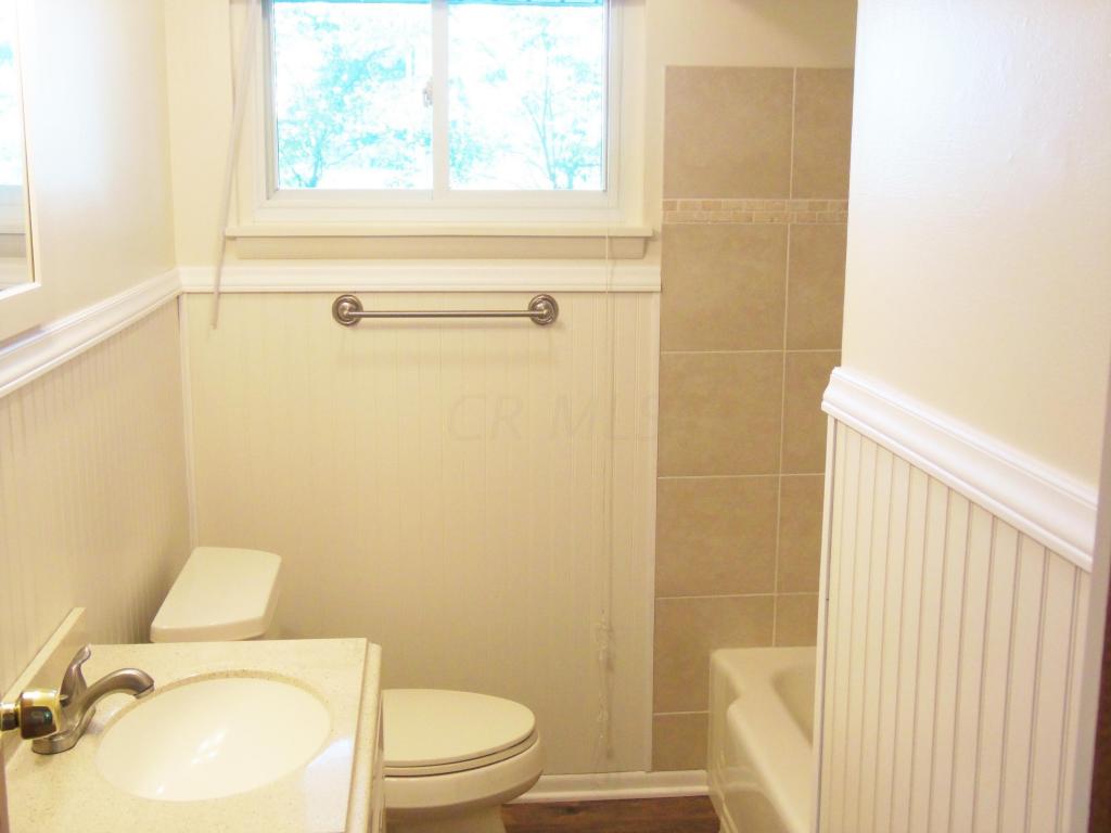 2115 Ryan Rd, Newark, OH 43055 photo 3