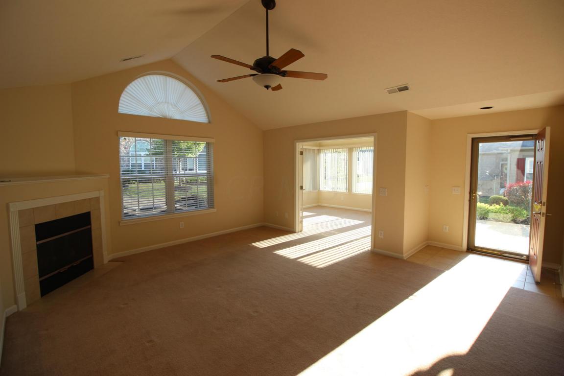 704 Leila Ln E, Heath, OH 43056 photo 7