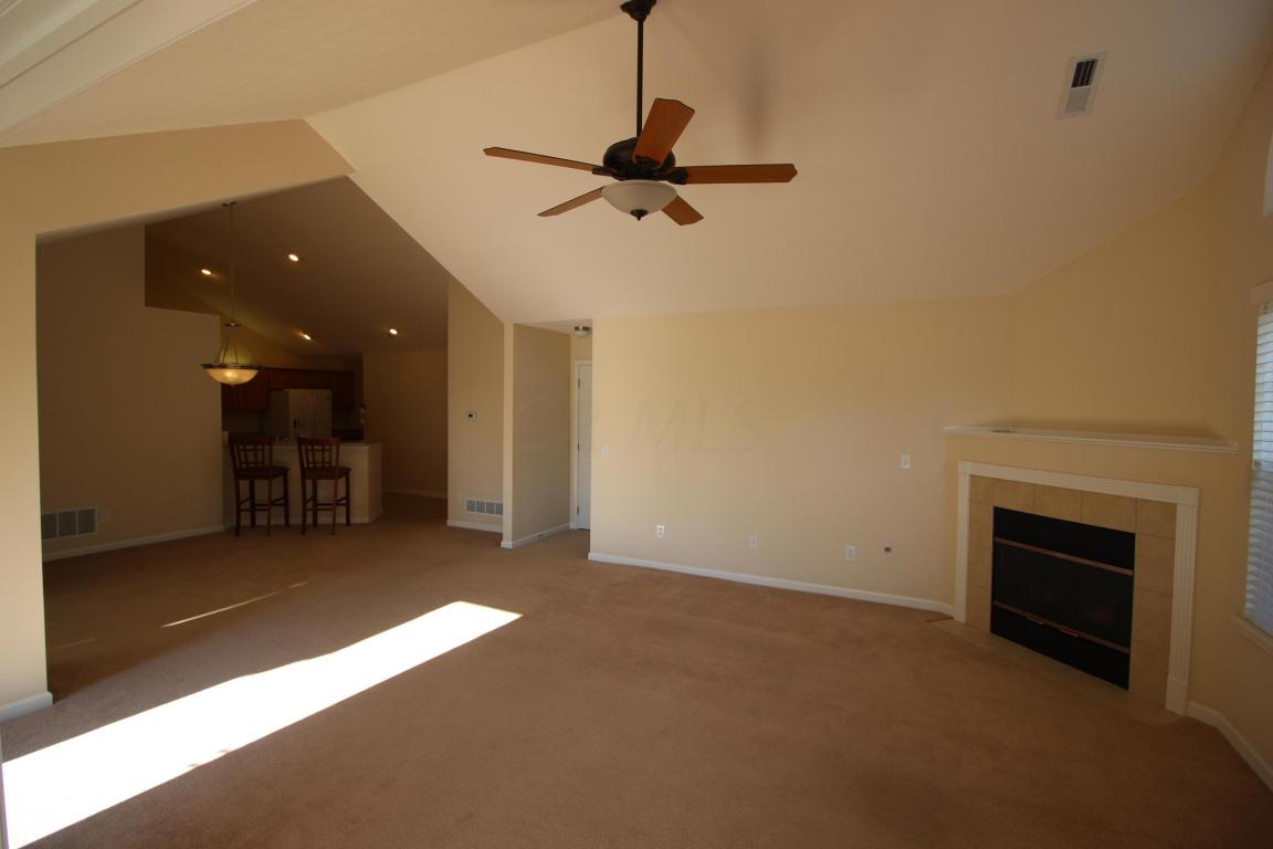 704 Leila Ln E, Heath, OH 43056 photo 9