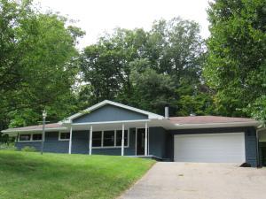 1121 White Oak Dr, Springfield, OH 45504 photo 1
