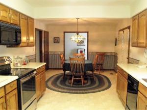 362 Chatham Rd, Circleville, OH 43113 photo 5