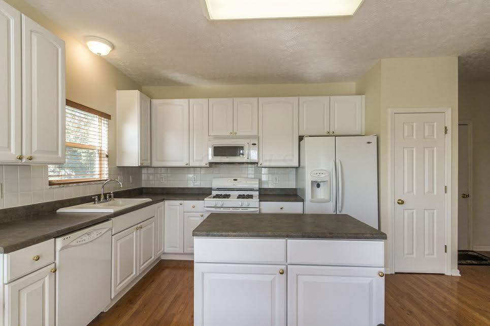 230 Trail E, Pataskala, OH 43062 photo 12