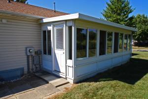 220 Pontious Ln, Circleville, OH 43113 photo 9