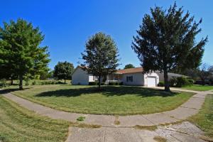 220 Pontious Ln, Circleville, OH 43113 photo 6