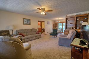 220 Pontious Ln, Circleville, OH 43113 photo 34