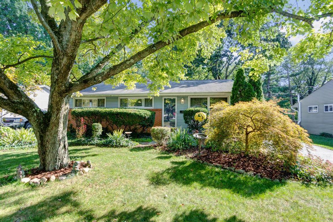 209 E Stafford Ave, Worthington, OH 43085 photo 2