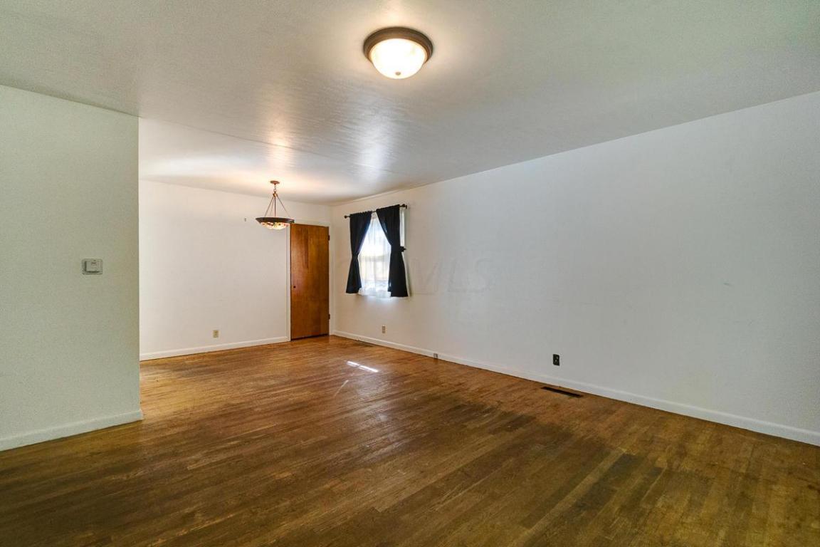 209 E Stafford Ave, Worthington, OH 43085 photo 6