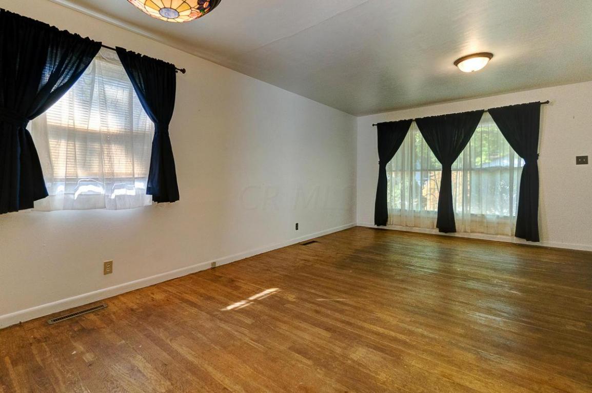 209 E Stafford Ave, Worthington, OH 43085 photo 8