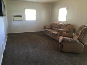 526 S Hampton Rd, Columbus, OH 43213 photo 4