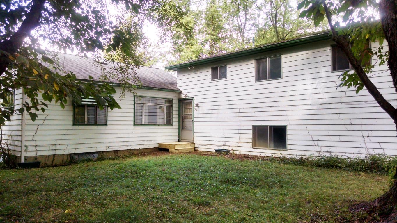 199 E Wilson Bridge Rd, Worthington, OH 43085 photo 2