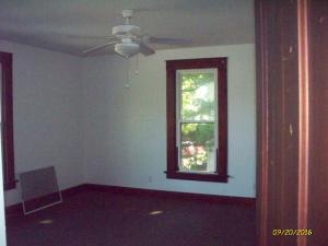517 Elm Ave, Circleville, OH 43113 photo 9