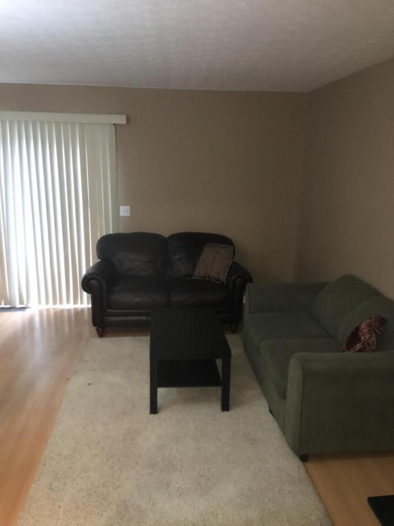 411 Shell Ct E, Columbus, OH 43213 photo 2