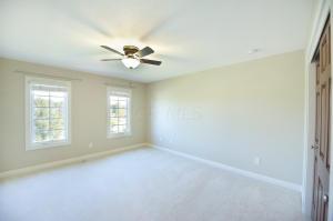 5749 Glendavon Loop, Dublin, OH 43016 photo 16