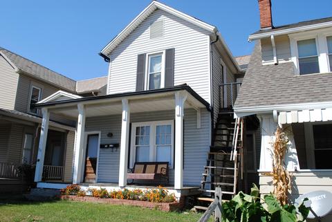 715 E Main St, Lancaster, OH 43130 photo 2