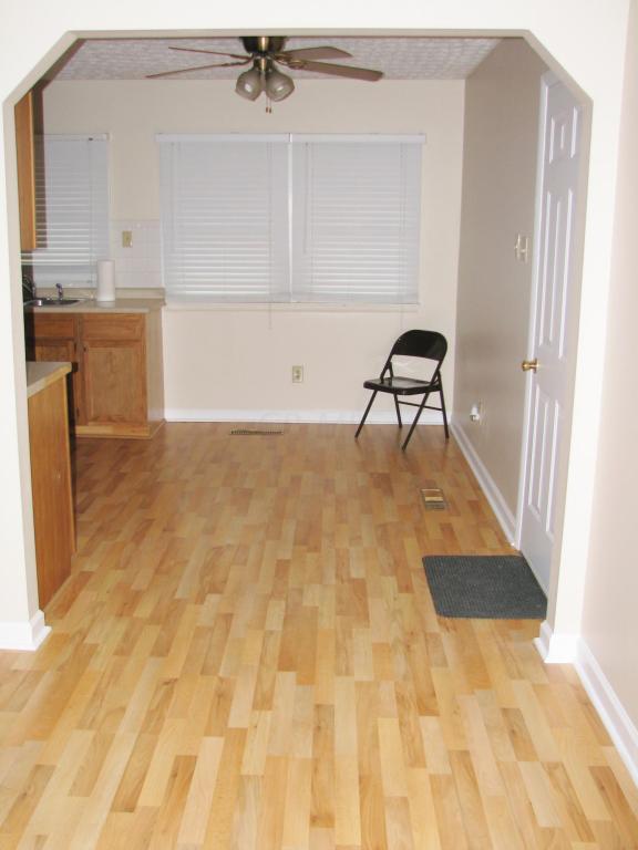 368 Danhurst Rd, Columbus, OH 43228 photo 14