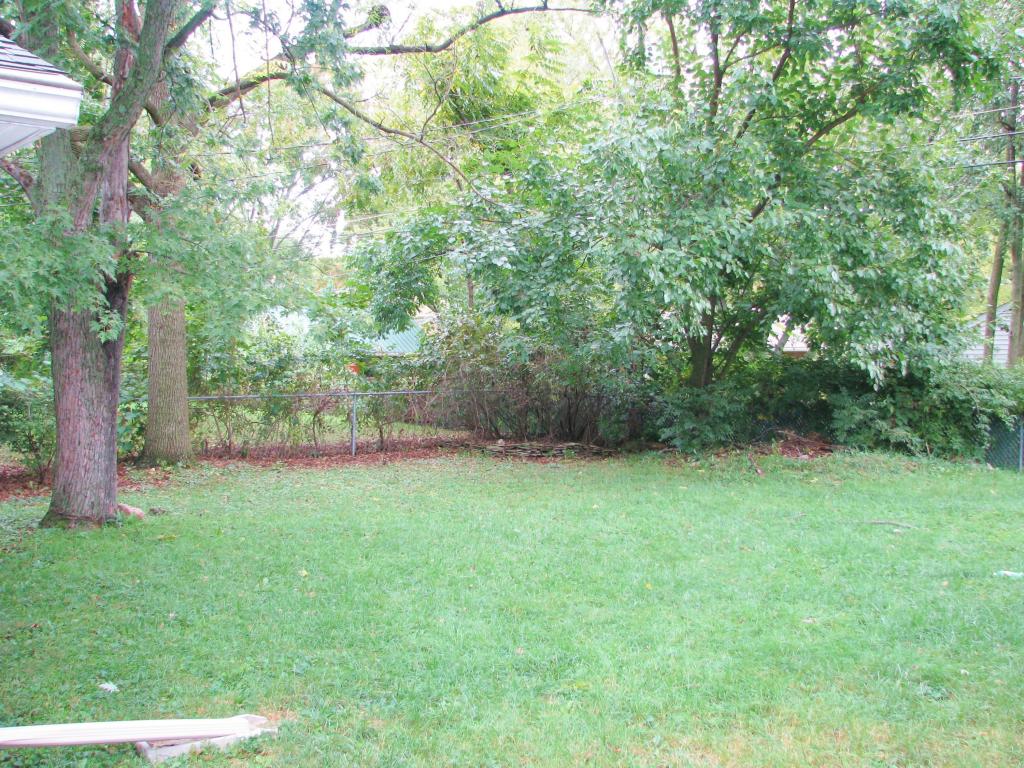 368 Danhurst Rd, Columbus, OH 43228 photo 5