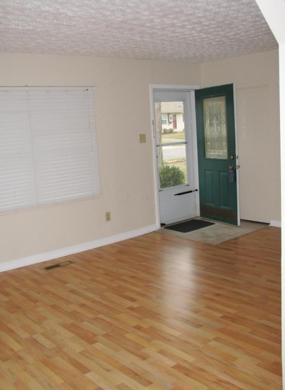368 Danhurst Rd, Columbus, OH 43228 photo 17