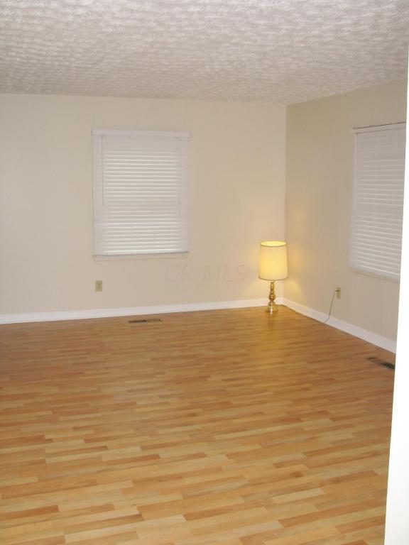 368 Danhurst Rd, Columbus, OH 43228 photo 15