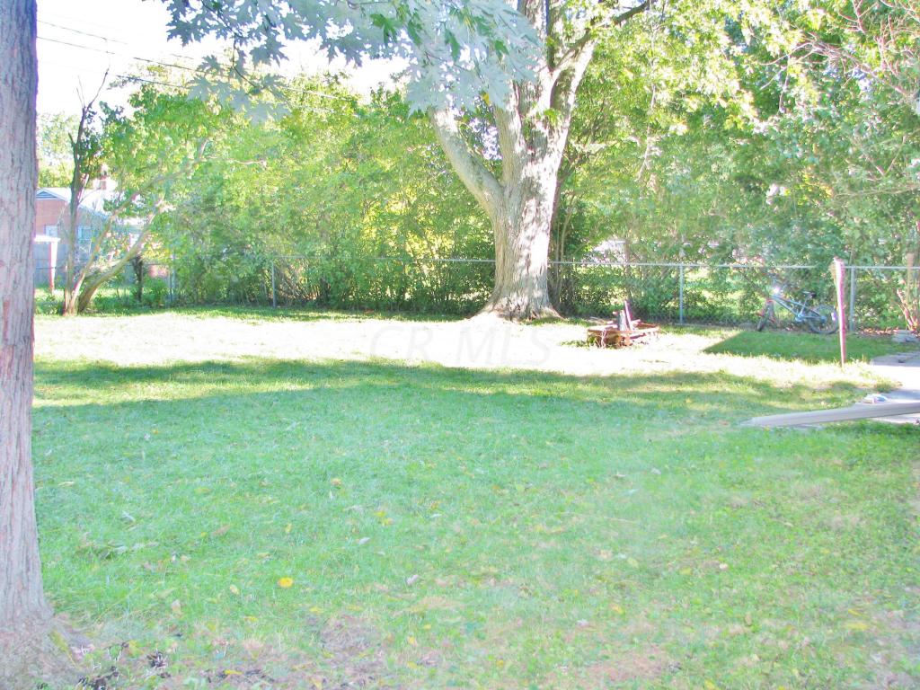 368 Danhurst Rd, Columbus, OH 43228 photo 7