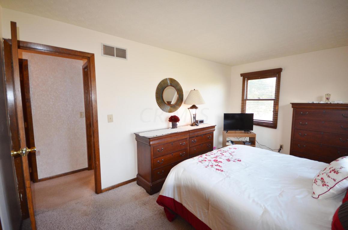 6741 Johnson Rd, Galloway, OH 43119 photo 21