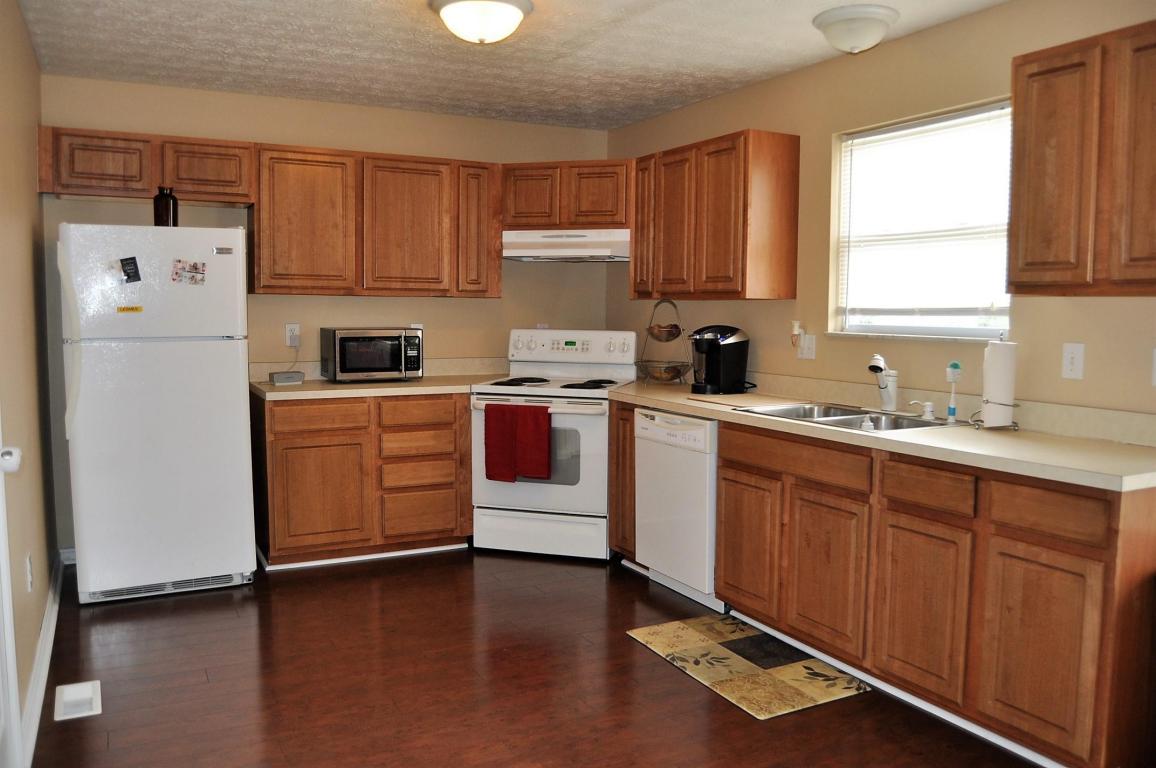 208 Haystack Ave, Pataskala, OH 43062 photo 6