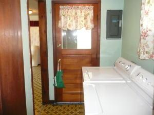 345 E Central Ave, Delaware, OH 43015 photo 16