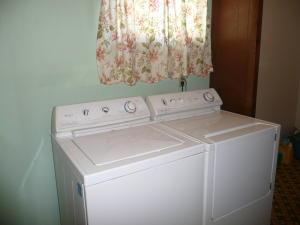 345 E Central Ave, Delaware, OH 43015 photo 17