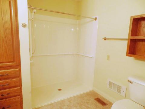 466 Cottage Grv E, Heath, OH 43056 photo 9