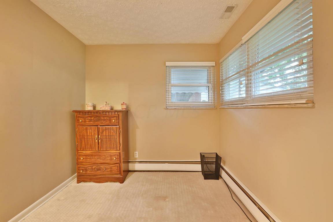 139 E Stanton Ave, Columbus, OH 43214 photo 19