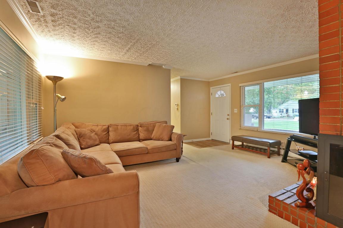 139 E Stanton Ave, Columbus, OH 43214 photo 4