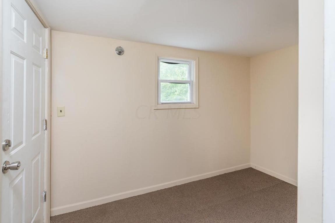 196 Bain Ave, Marion, OH 43302 photo 12