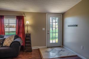 5827 Willowdale Rd, Springfield, OH 45502 photo 9
