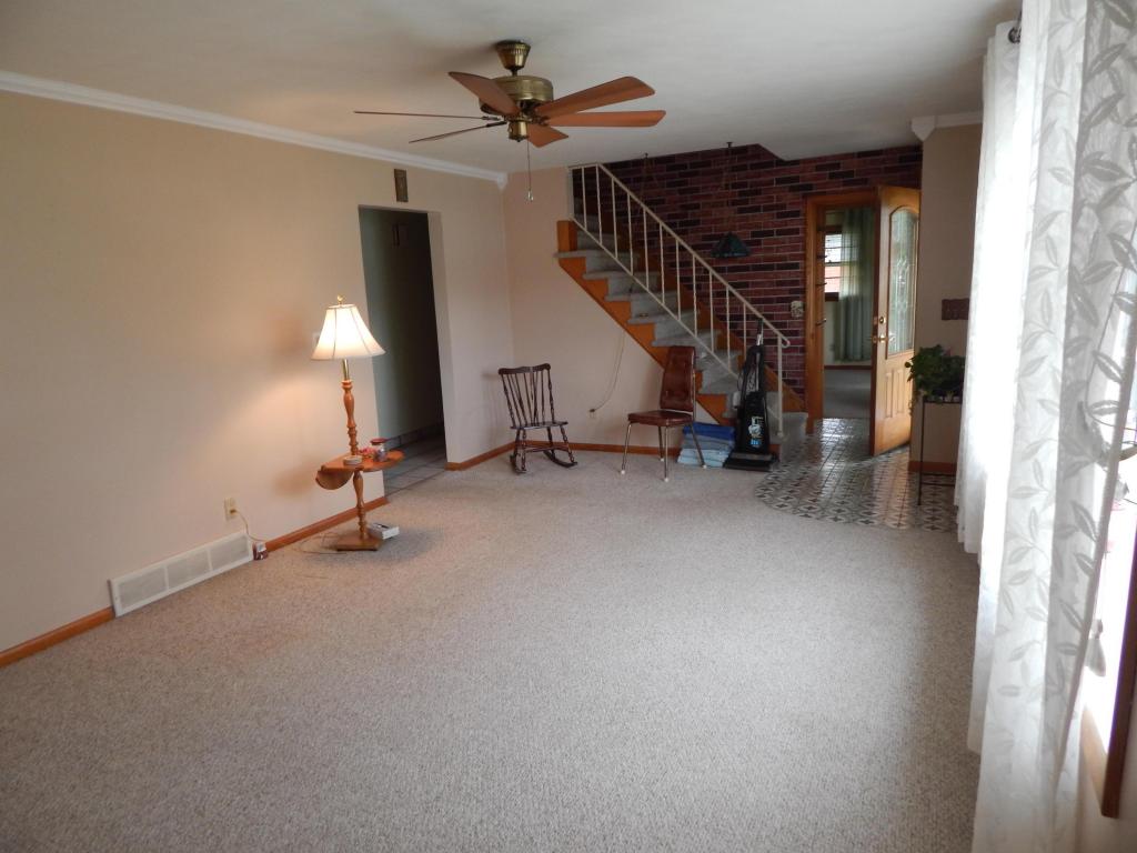 143 Gregory Dr, Newark, OH 43055 photo 5