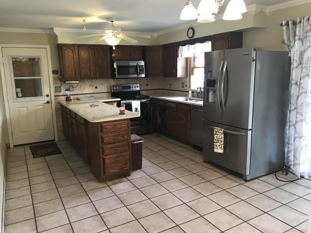 143 Gregory Dr, Newark, OH 43055 photo 4