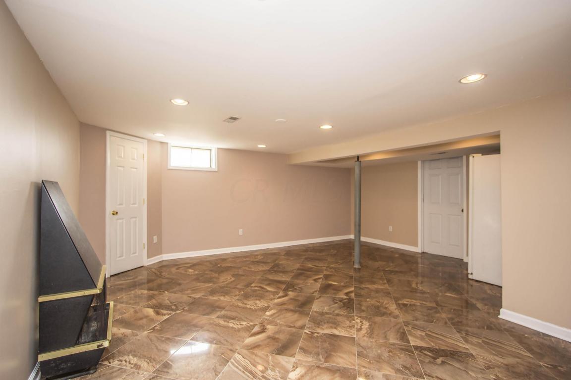 5871 Baytree Dr, Galloway, OH 43119 photo 18