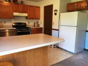 555 Douglas Dr, Circleville, OH 43113 photo 4