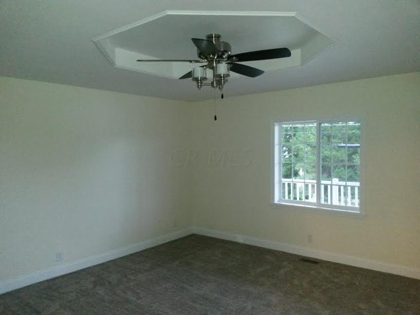 151 Jackson St, Corning, OH 43730 photo 17