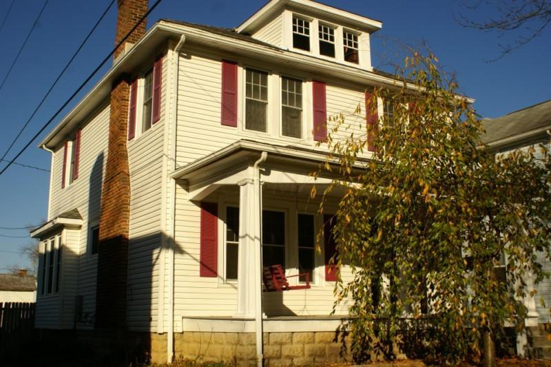 715 E Mulberry St, Lancaster, OH 43130 photo 4