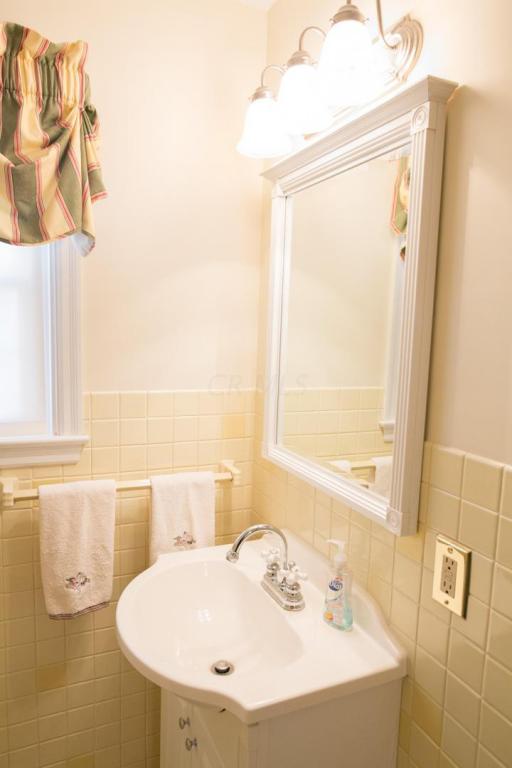 103 Seyfert Ave, Circleville, OH 43113 photo 8