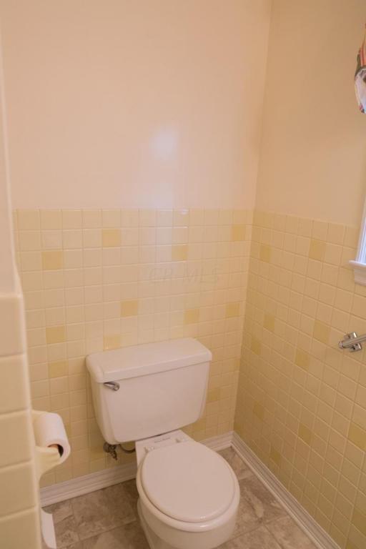 103 Seyfert Ave, Circleville, OH 43113 photo 9