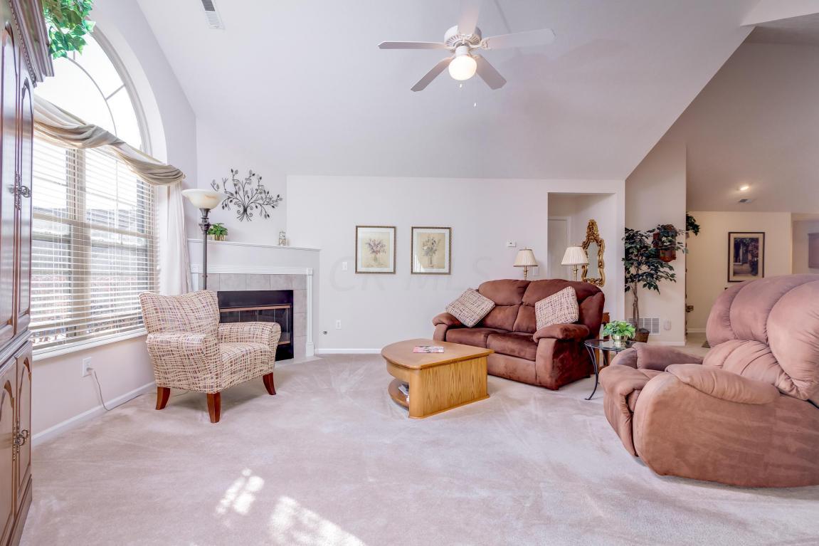 201 Stonegate Loop, Pataskala, OH 43062 photo 6