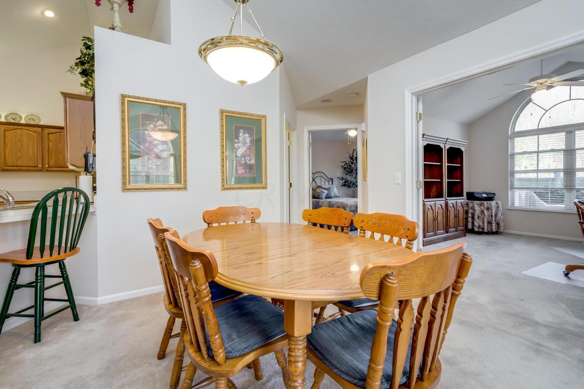 201 Stonegate Loop, Pataskala, OH 43062 photo 8