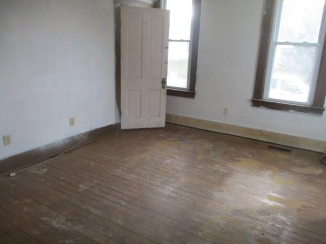 116 Hayward Ave, Circleville, OH 43113 photo 5