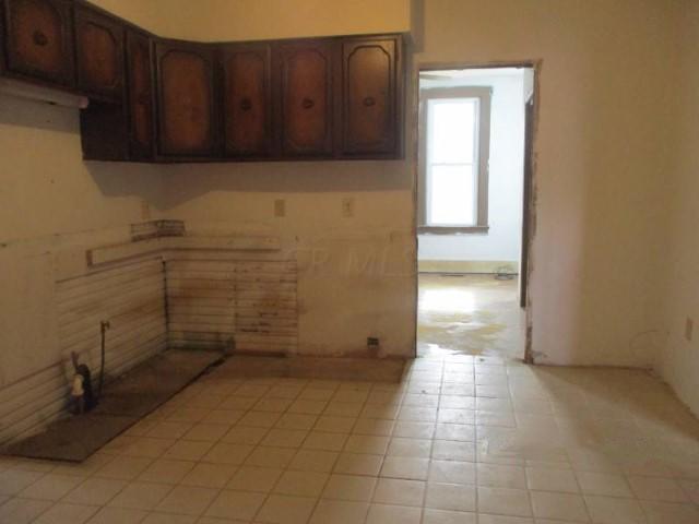 116 Hayward Ave, Circleville, OH 43113 photo 9