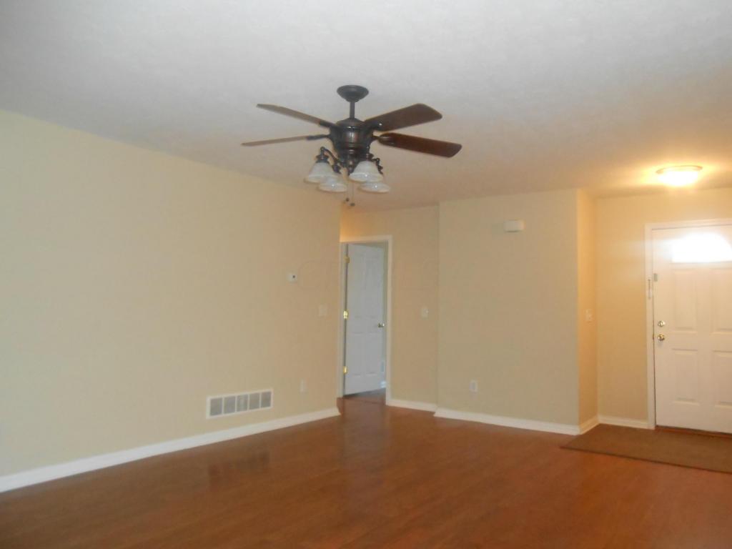 221 E Huntwork St, Baltimore, OH 43105 photo 5