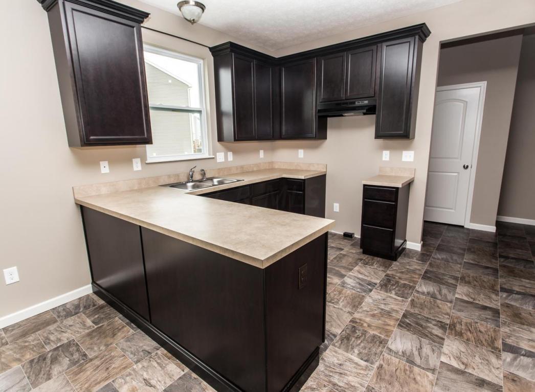 930 Salinger Dr, Lithopolis, OH 43136 photo 13