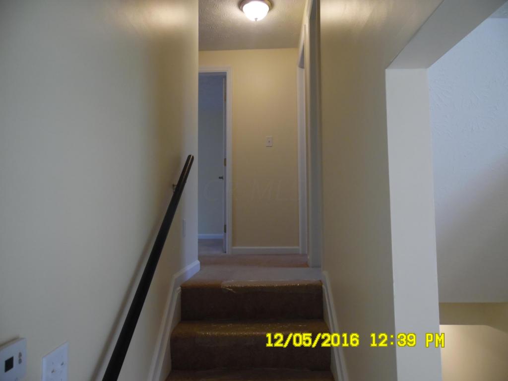 2986 Upton Rd E, Columbus, OH 43232 photo 7