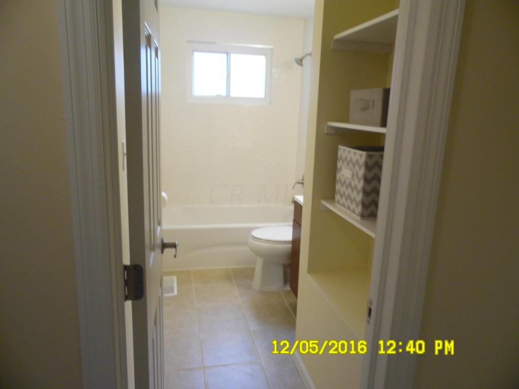 2986 Upton Rd E, Columbus, OH 43232 photo 8