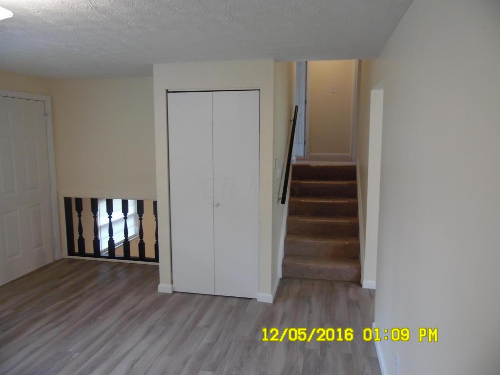 2986 Upton Rd E, Columbus, OH 43232 photo 6